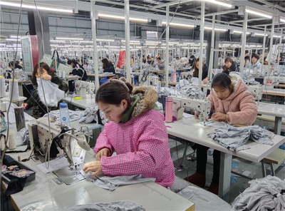 商水縣黃寨鎮 三大產業“比美”，服裝服飾產業吹開鄉村振興“幸福花”