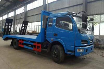 藍(lán)牌平板運(yùn)輸車 廠家直供與數(shù)字技術(shù)服務(wù)新模式助力行業(yè)發(fā)展